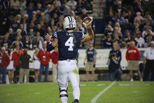 九游APP官网-校园足球技能展示日活动引发学生广泛关注与参与，足球技能展示展示什么好